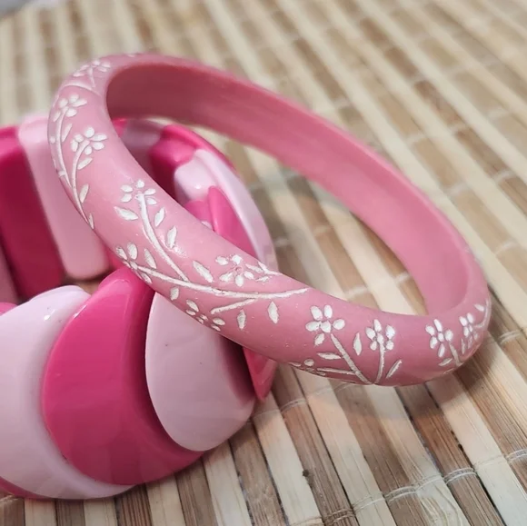 Vintage Pink Bracelets - Picture 4 of 6